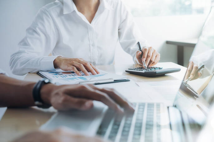 Tuzemské byty skupují velcí i drobní investoři